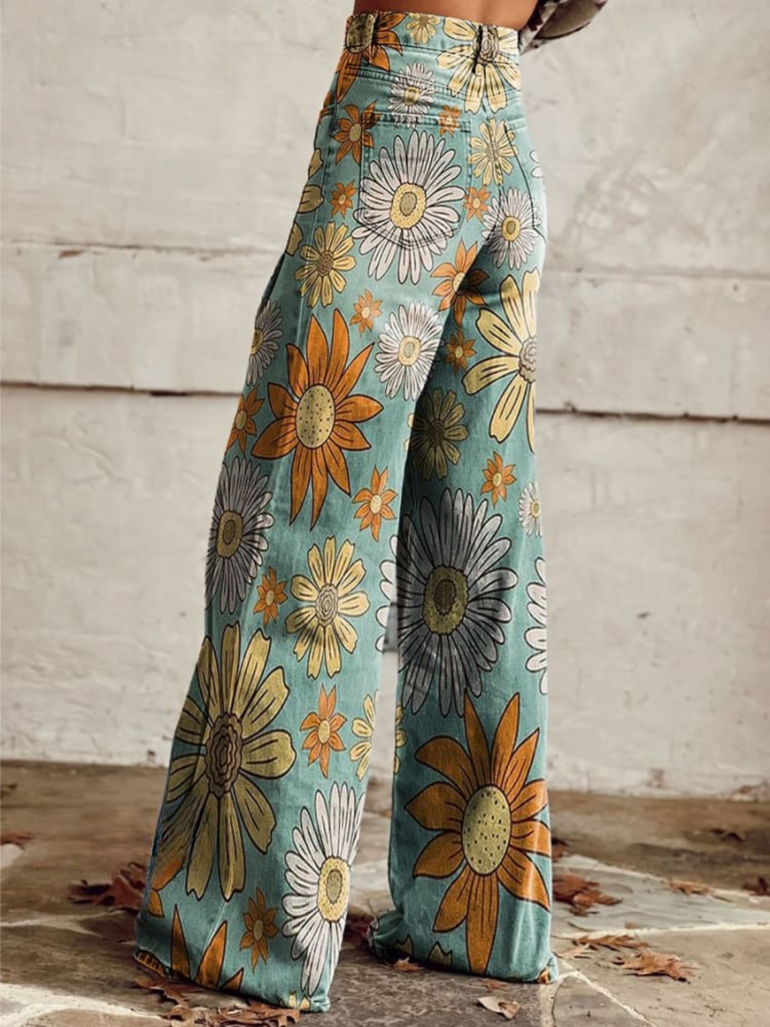 Daisy Elegance Wide-Leg Pants
